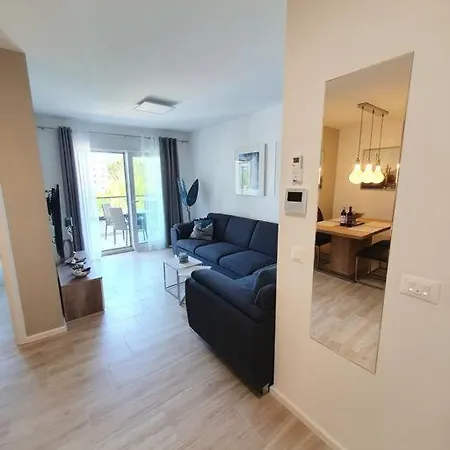 Und Berge Apartment *